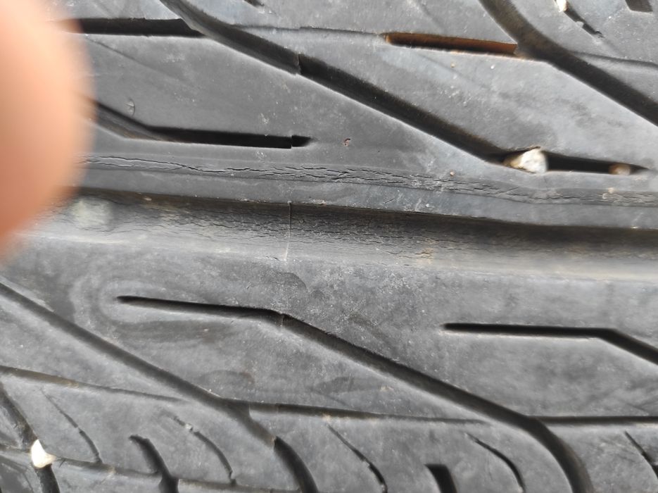 Roata audi anvelopa Pirelli aproape noua