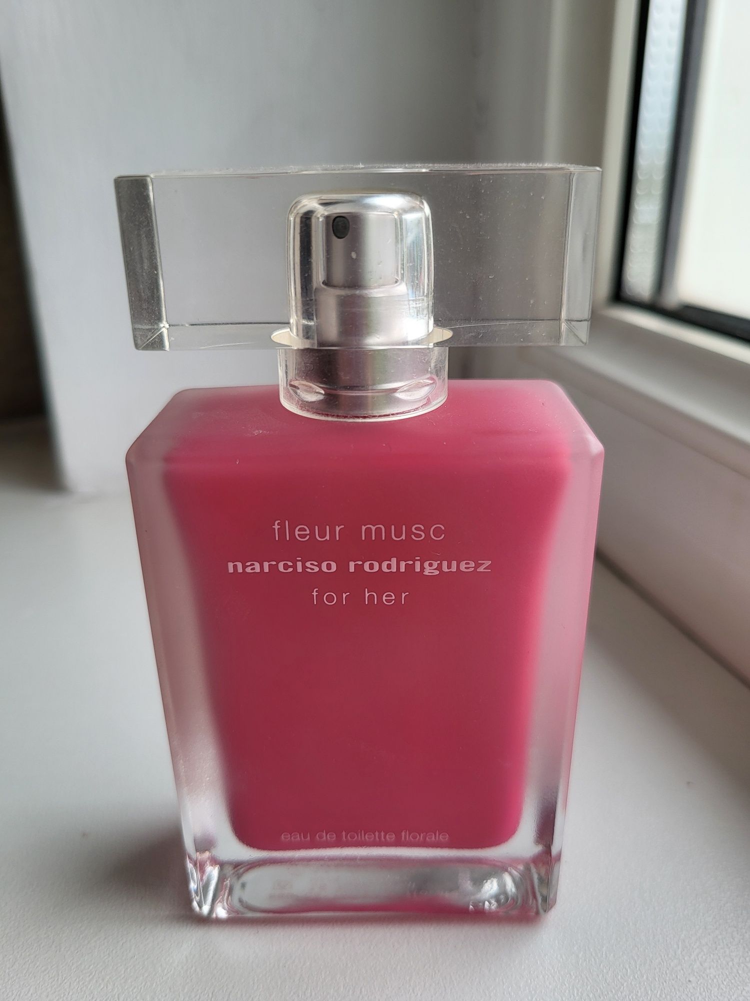 Духи Narciso Rodriguez, пол флакона