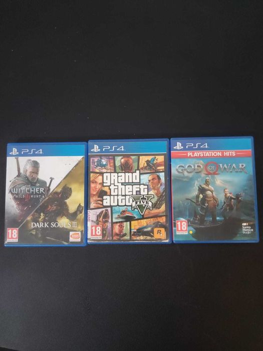 PS4 Pro 1Tb + 4 jocuri +O maneta - Gta 5
