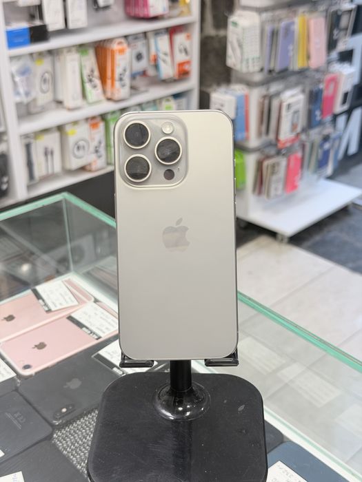 Apple iPhone 15 Pro 128GB Natural Titanium