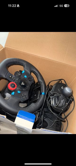 Vând Logitech G29 Racing Wheel + schimbător original Logitech