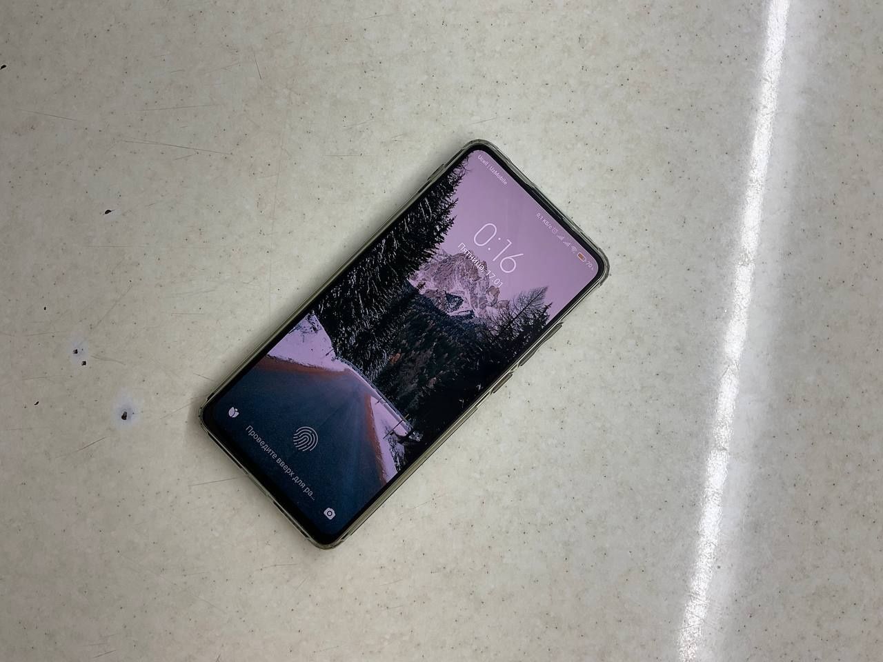 Продаётся Смартфон - Xiaomi Mi 9T Кор/Док. Идеально работает