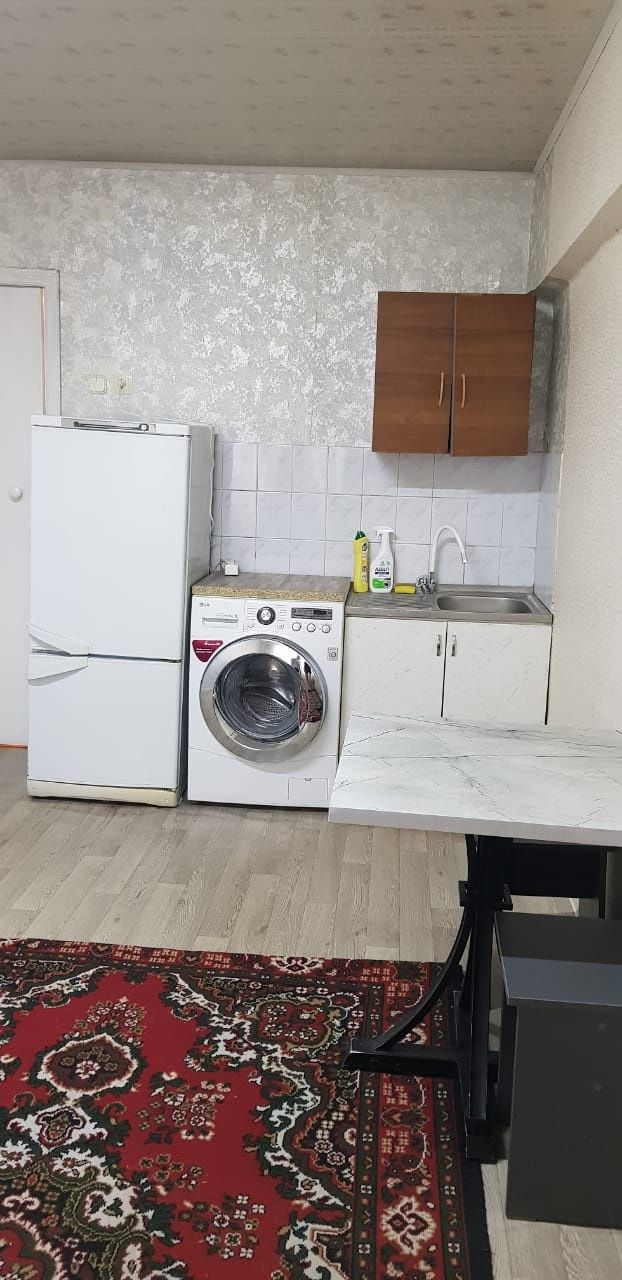 Сдам студию 25 квадратов, рядом сайран
