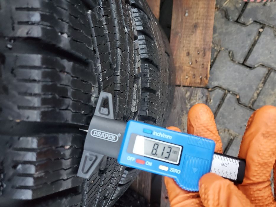 Anvelope cauciucuri de iarna 225/60/17 225 60 17 Nokian Nordman