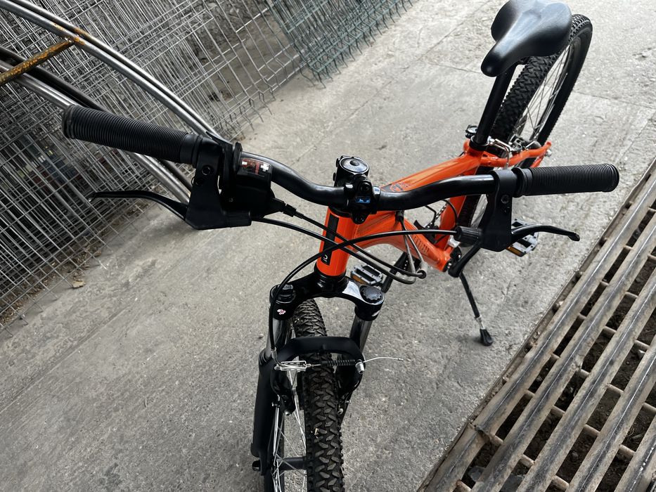 Bicicleta MTB 26 st 500 culoarea portocalie varsta 9-12 ani