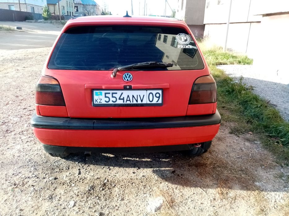 Фолксфаген голф три