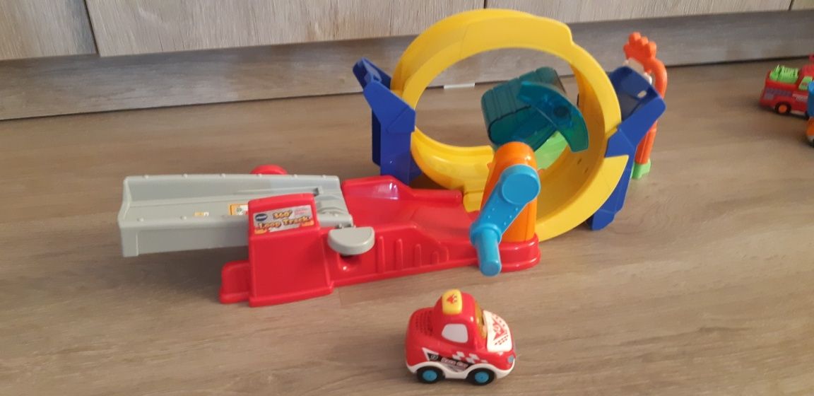 Traseu vtech toot toot 360 loop