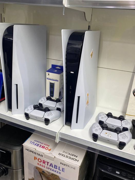 PS 5, 1 TB, С дисководом,  Есть Джойстики, игры, коробки, шнуры