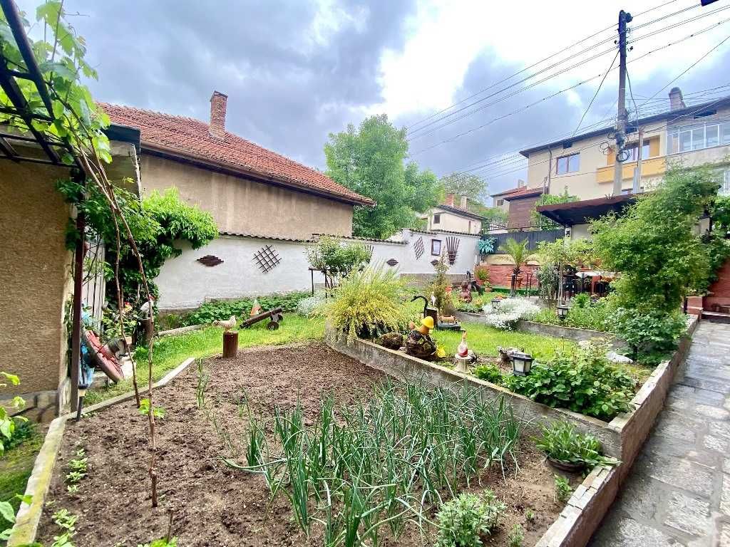 Продава се Къща в Велинград - 430 кв.м за 640 €/кв.м - Снимка #3