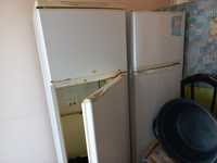 Холодильник сотилади