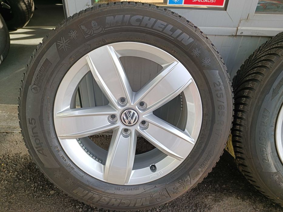 Нови ОРИГИНАЛНИ джанти 17 цола 5 112 за VW + Зимни гуми Michelin