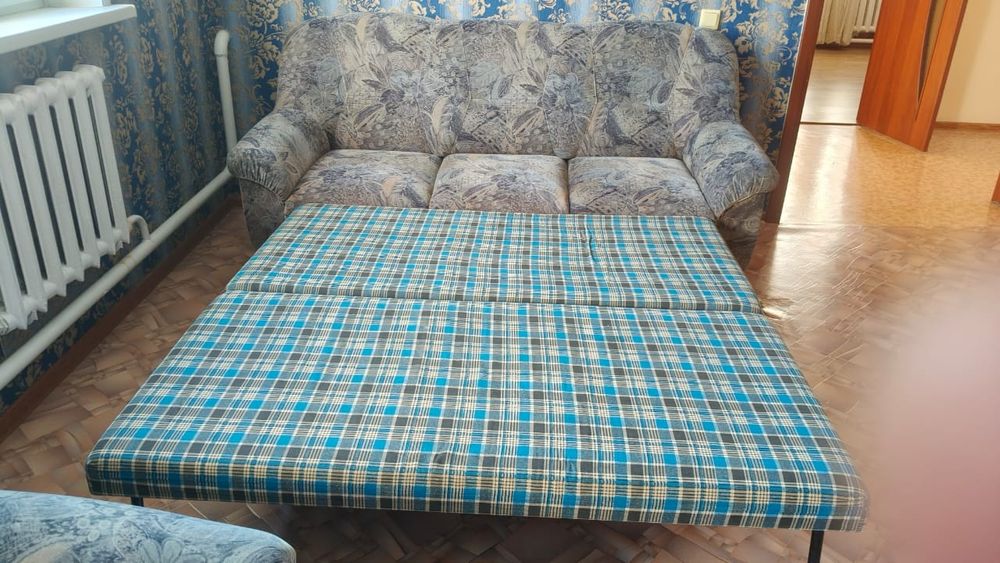 Диван, и 2 кресла