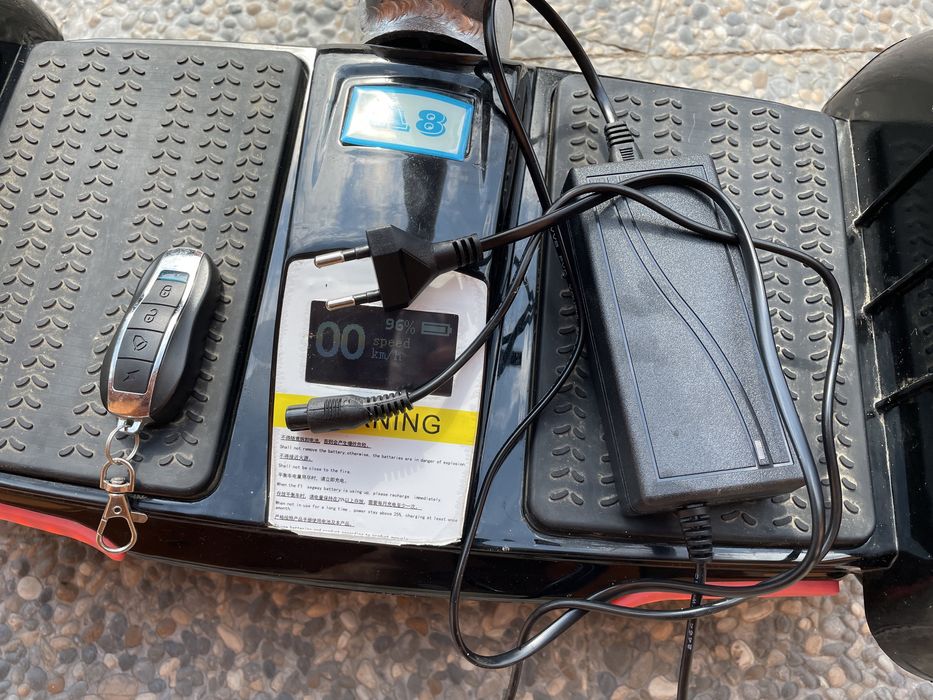 Hoverboard cu maner (Seqway)