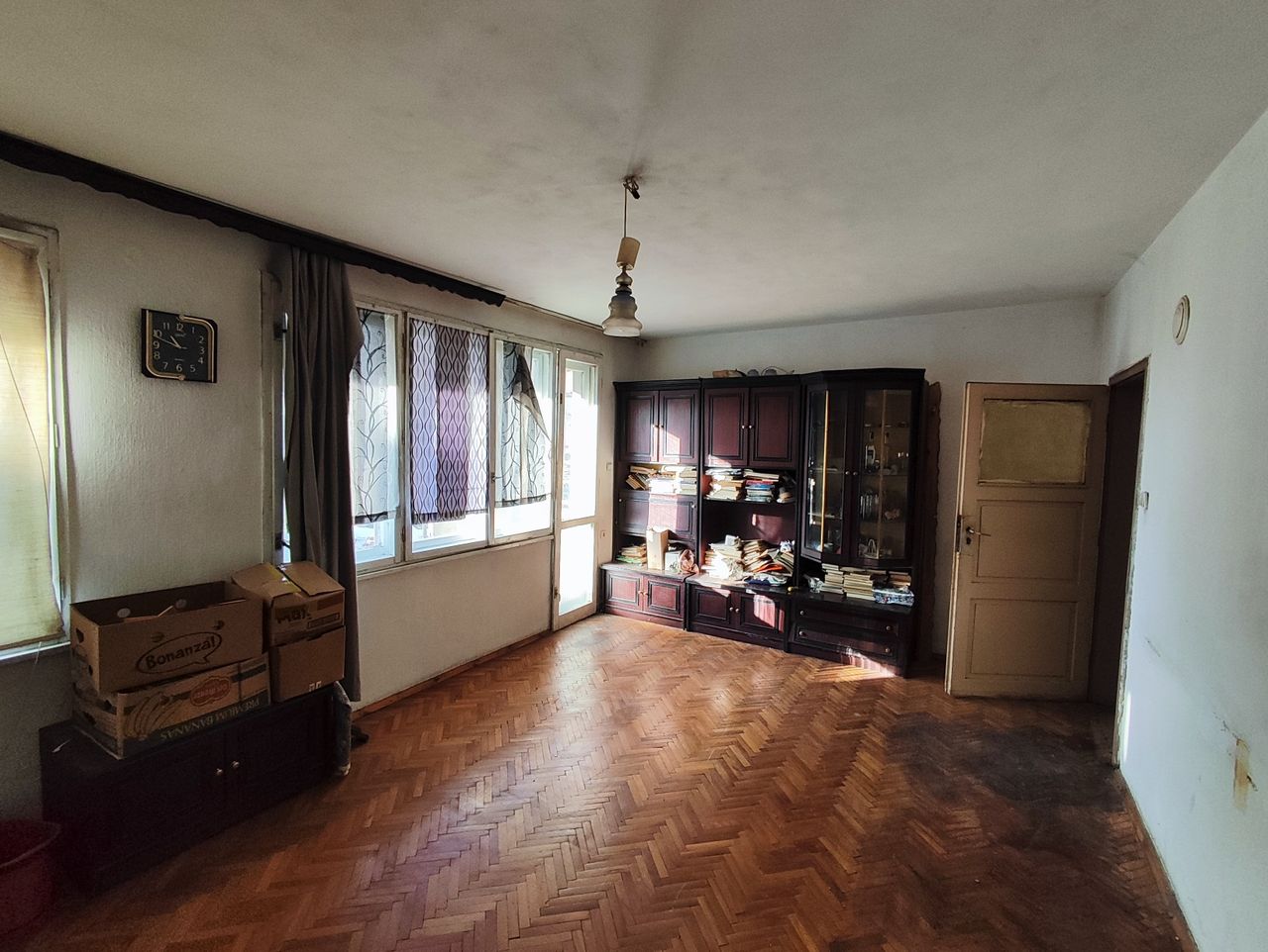 Продава се Тристаен апартамент в Благоевград, Широк център - 119 кв.м за 631 €/кв.м - Снимка #4