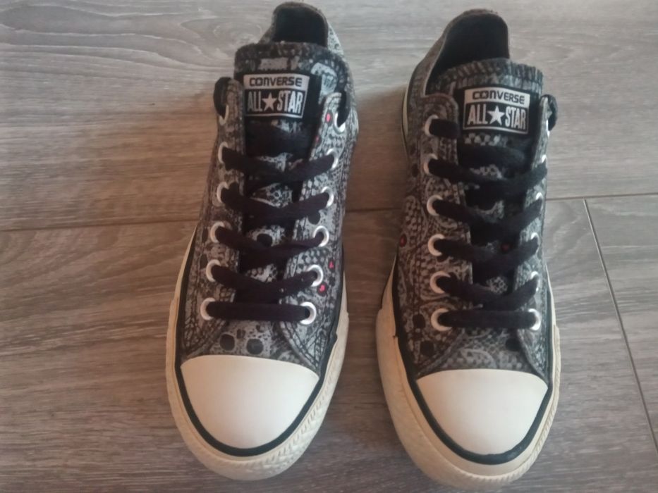 Adidași converse Nr 37
