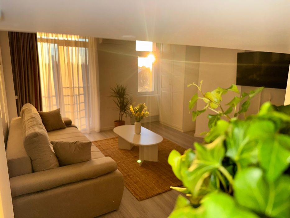 Inchiriez garsoniera