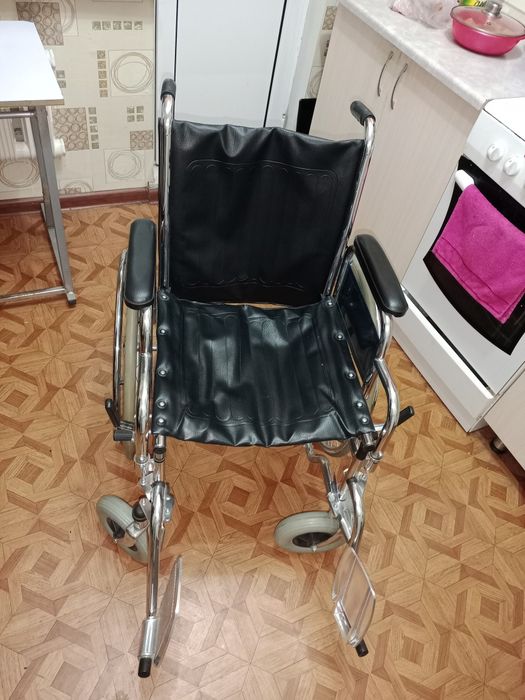 Инвалидная коляска
