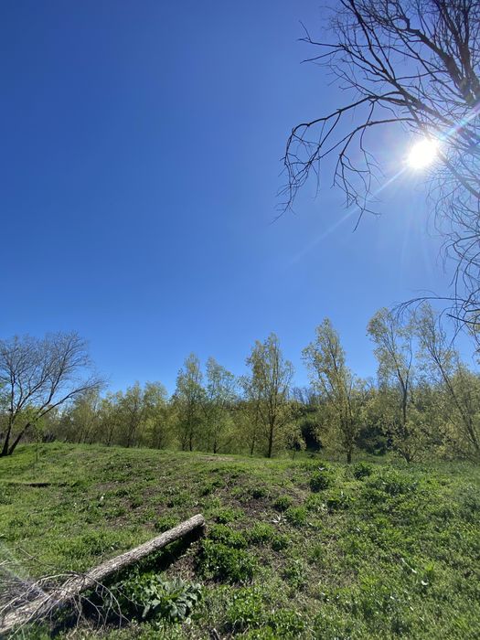 Teren intravilan 1137 mp, apa curenta, acte la zi