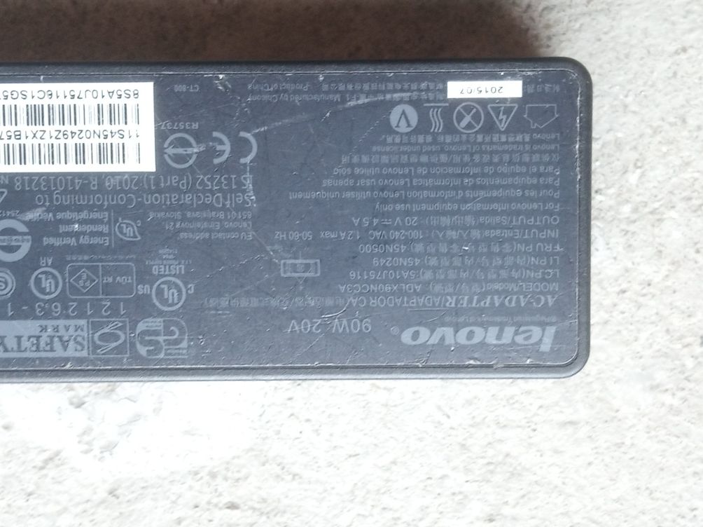 Alimentatoare Lenovo 20V-4,5A și 20V-8,5 A,originale,conector tip USB