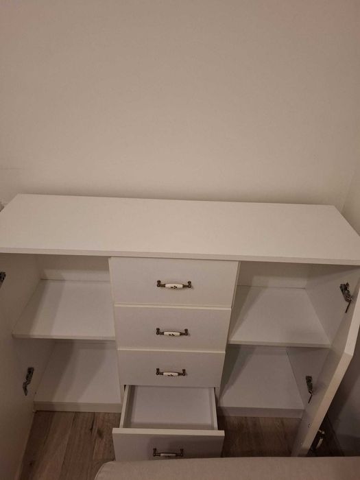 Bufet JENSLEV (Jysk) 2 uși, 4 sertare alb, Bucuresti