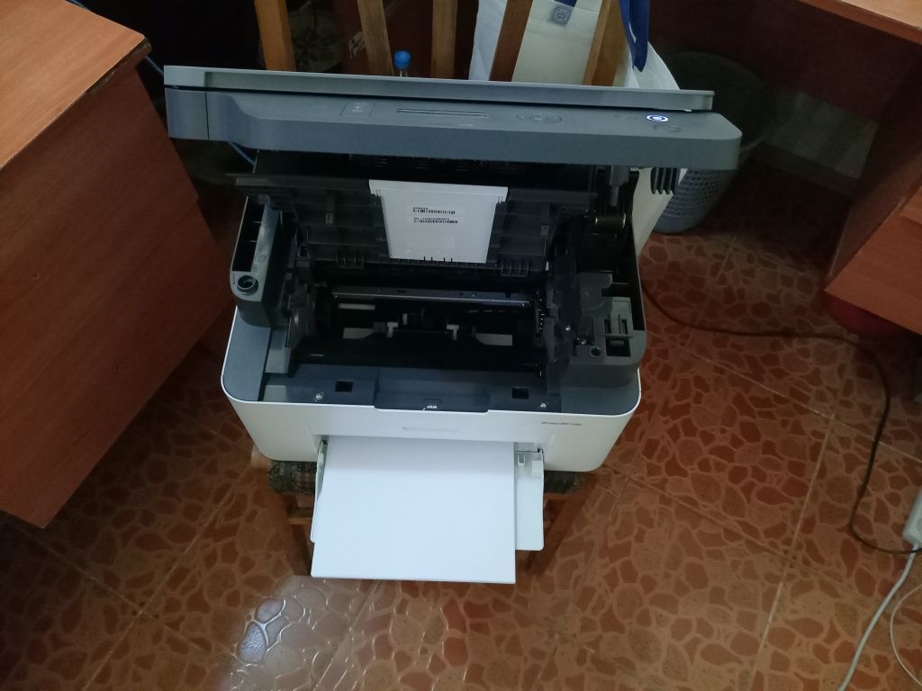 Принтер hp laser 135w