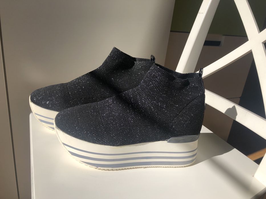 Дамски ластични маратонки Margaretta