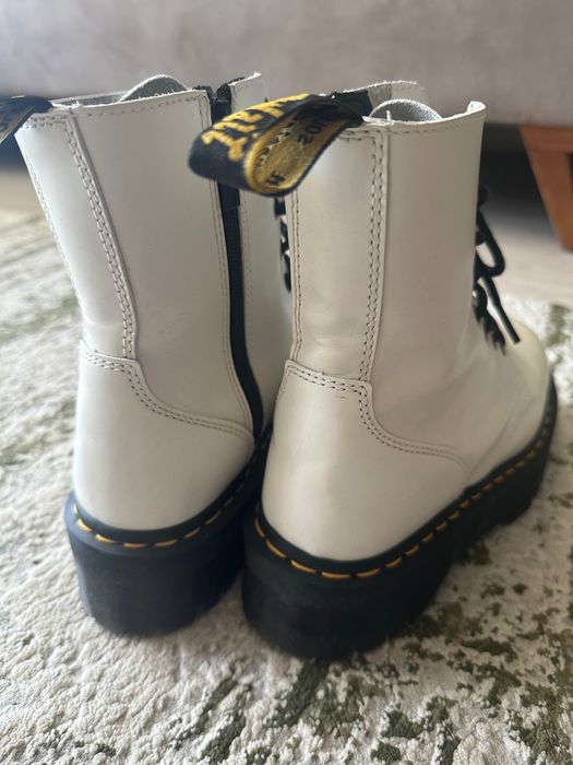 Dr Martens Jadon boots White
