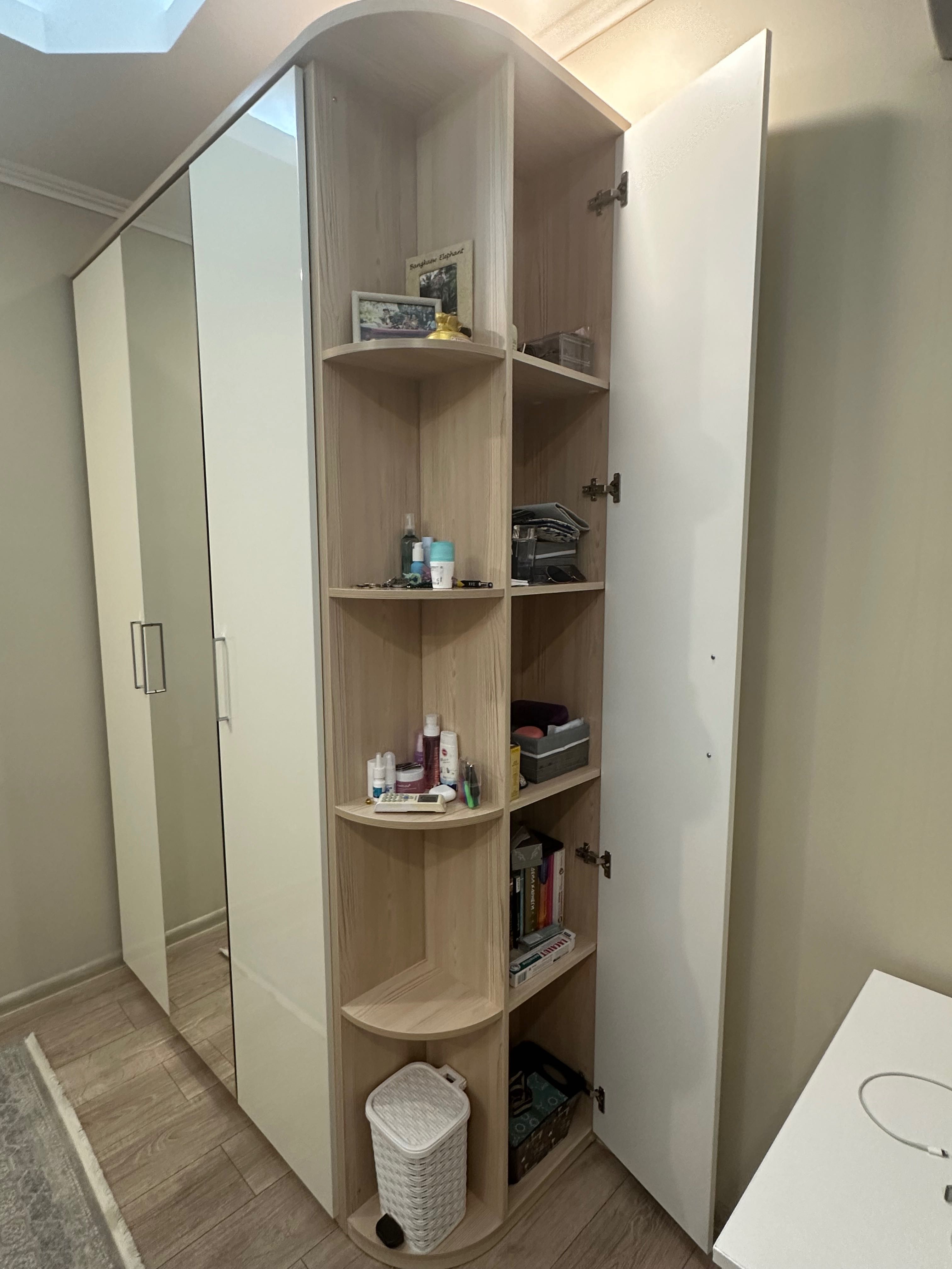 Шкаф для одежды в спальню
