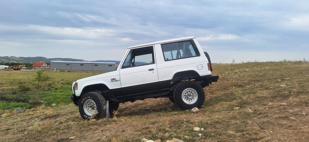Mitsubishi pajero mk1