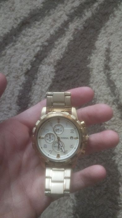 продам часы Fossil оригинал