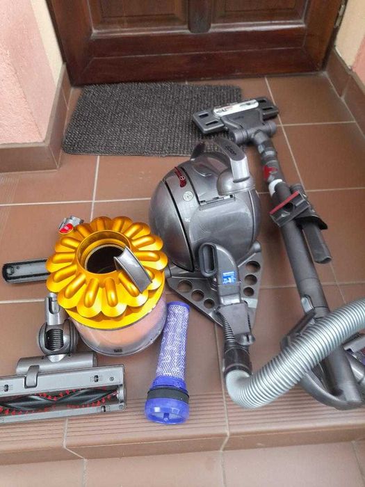 De vanzare  aspirator cu fir, Dyson ball  CY 27