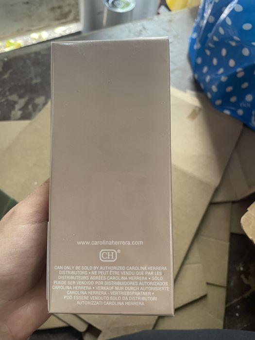 212 vip rose carolina herrera