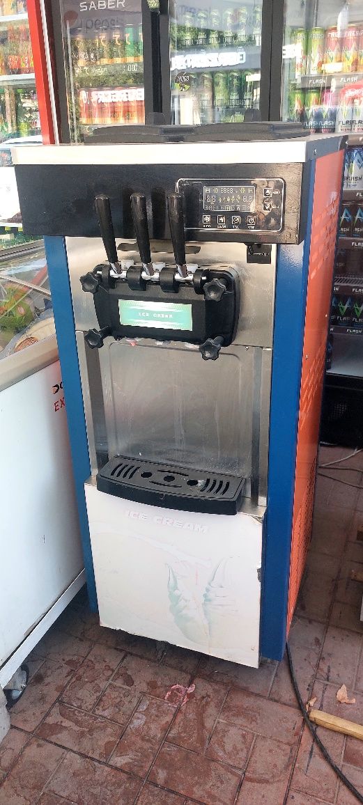 Frezer 380 V va 220 V li Morojniy va kokteyl aparati sotiladi