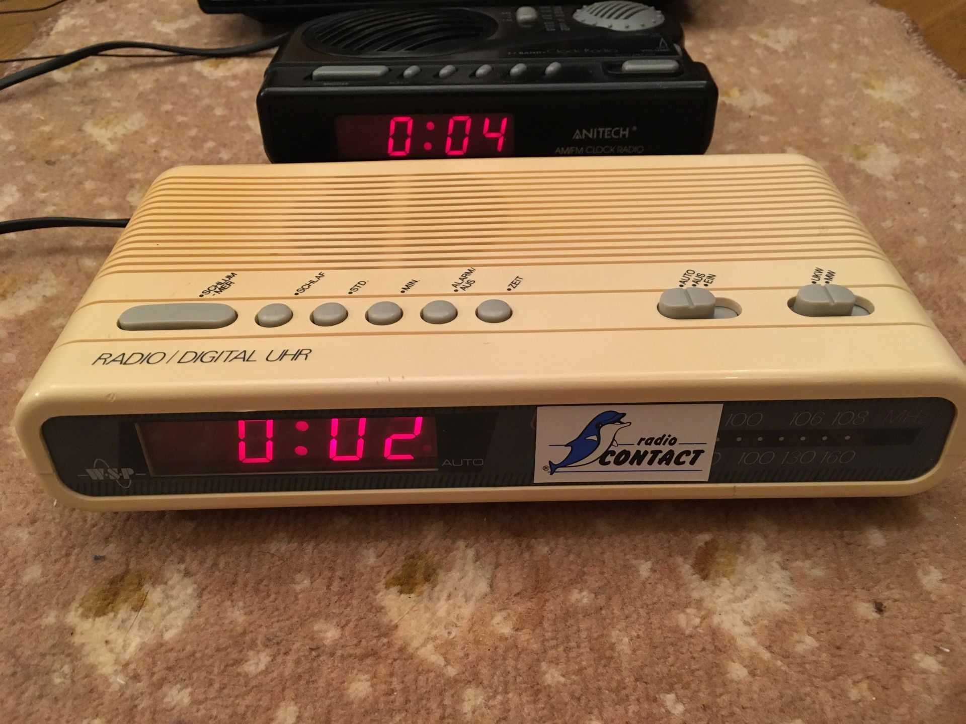 Radio cu ceas digital si alarma