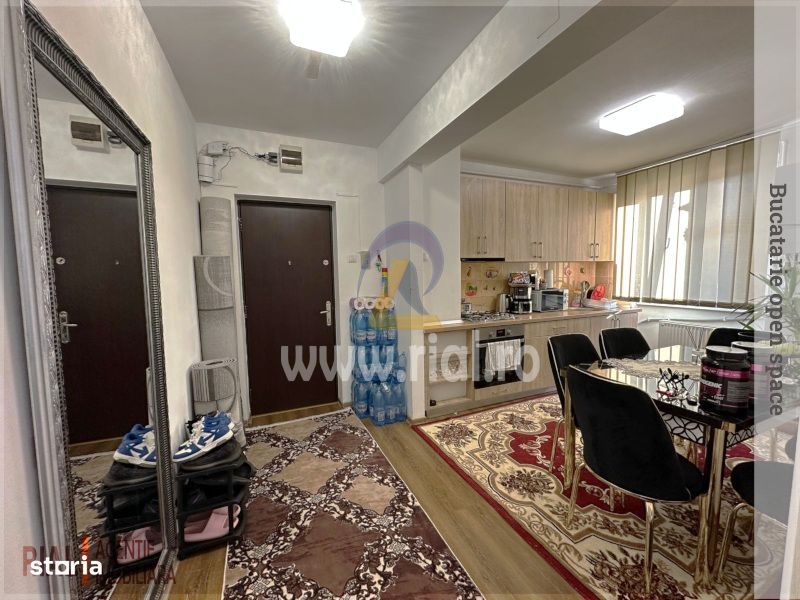 Apartament Renovat cu Bucatarie moderna, Baie