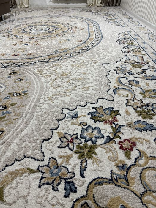 Ковер б/у, размер 5/3