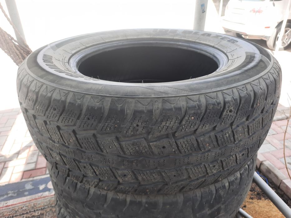 Шины зимние в хорошем состоянии