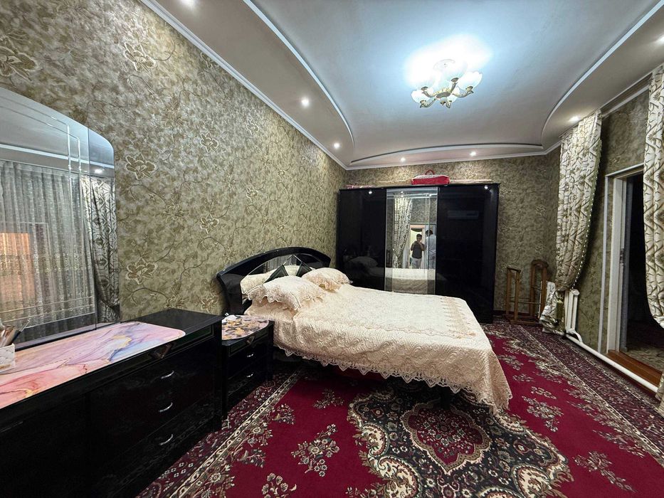 Buxoroda  MARKAZIDAN  2.1 Sotiqli hovli sotiladi