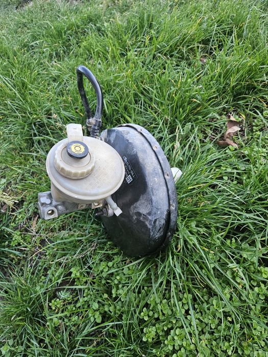 Сервоуселвател с помпа