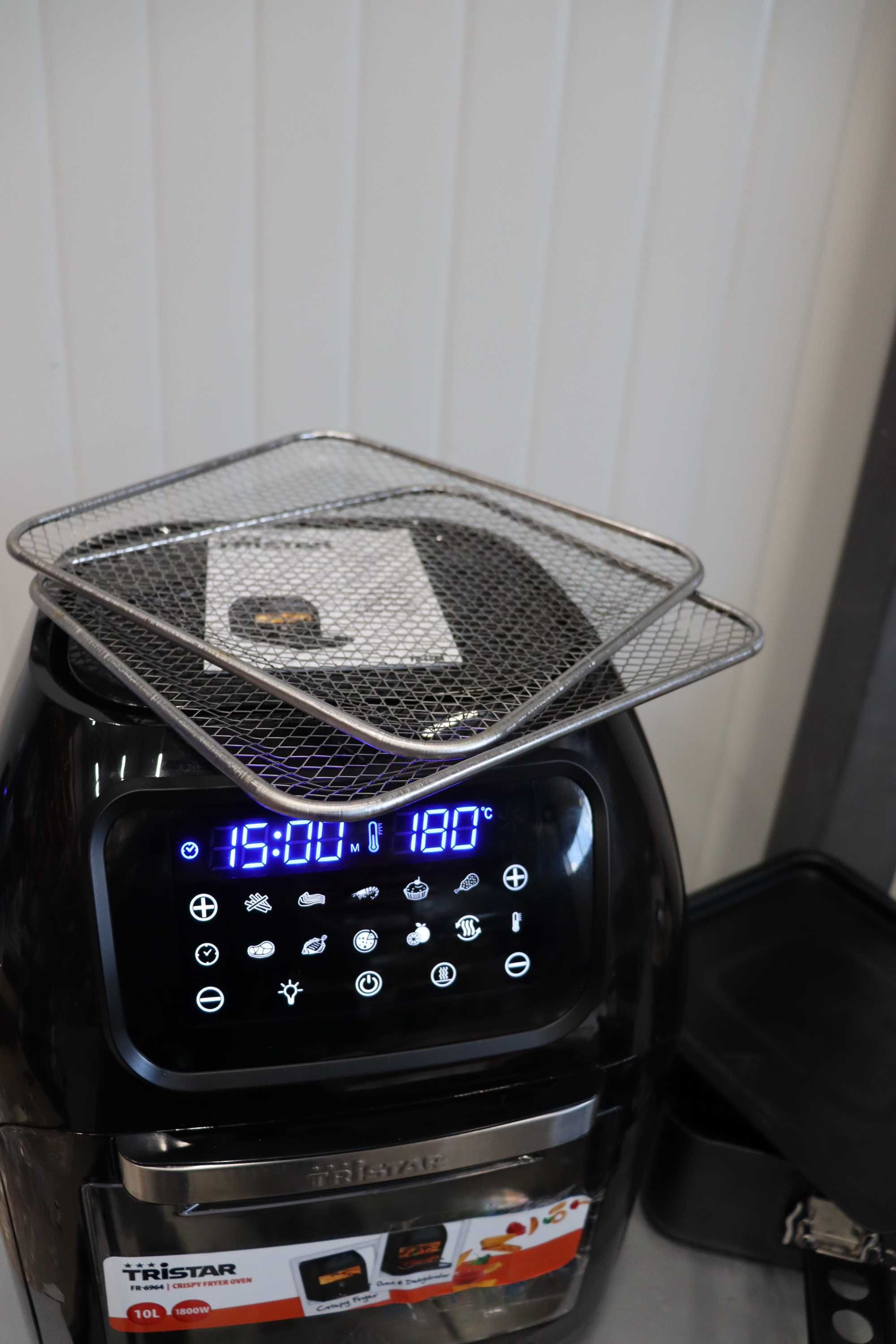 Фритюрник - фурна с горещ въздух Tristar Multi 10L (FR-6964) 1800W