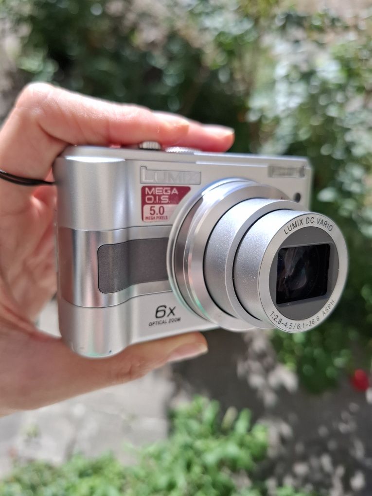 Компактен дигитален фотоапарат PANASONIC LUMIX LZ3