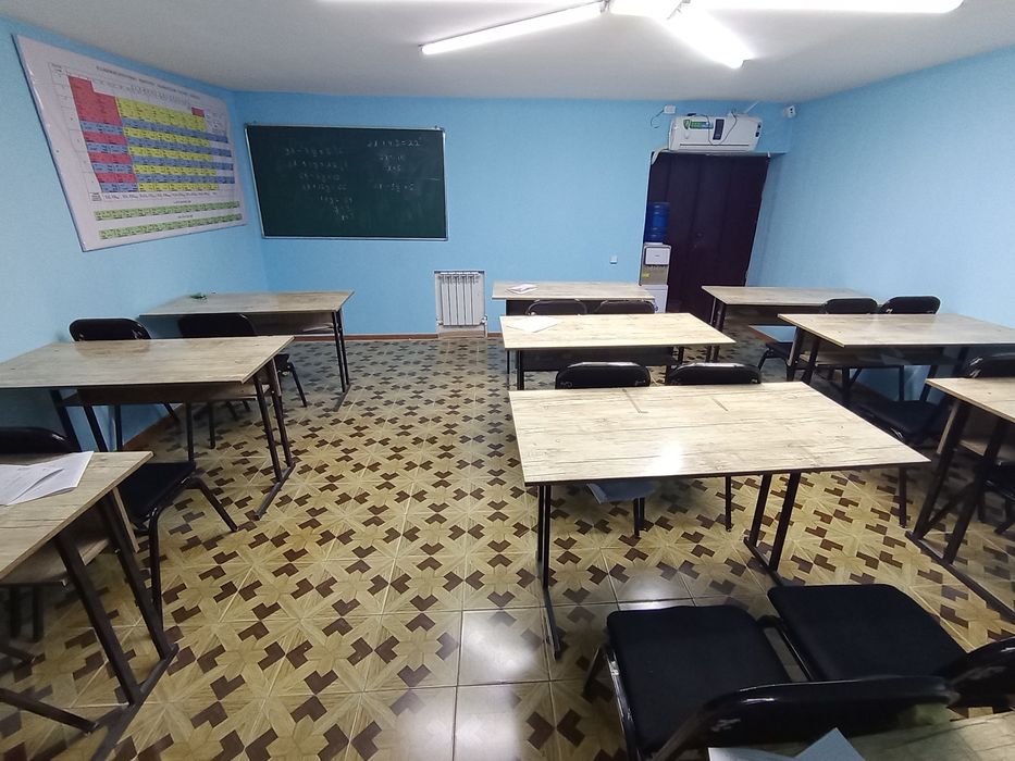 O'quv xonalalari ijaraga beriladi.