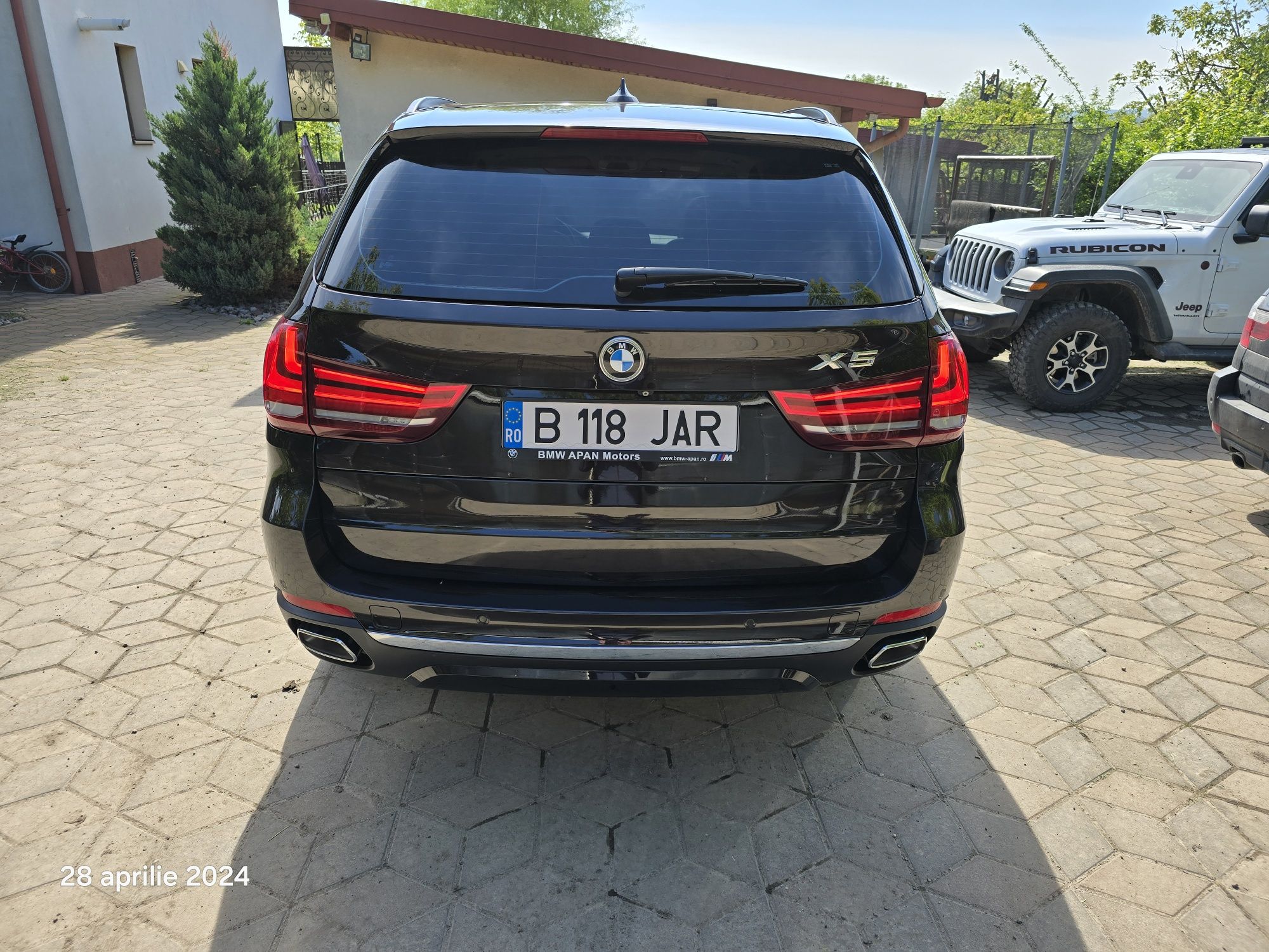 Bmw x5 f15 4.0d 313cp tva deductibil webasto,panoramic, matrix