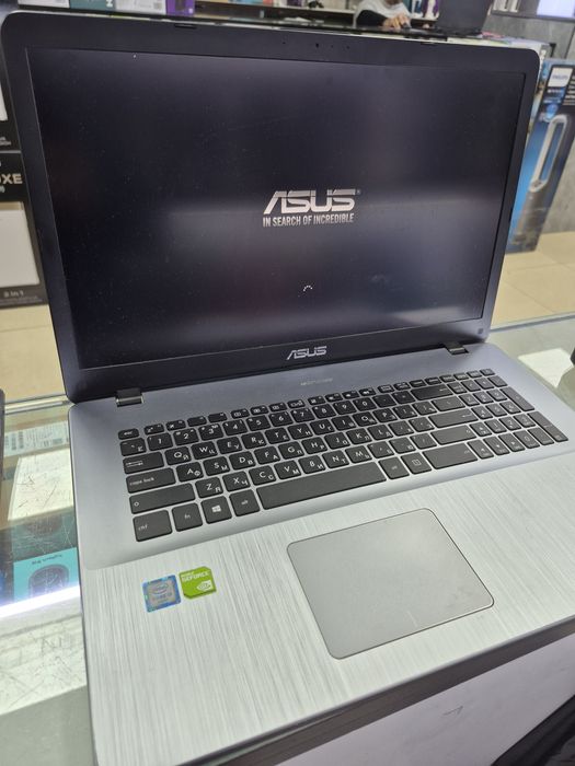 Asus X705U core i3 6006U DDR 8Gb HDD 1tb 17.3"