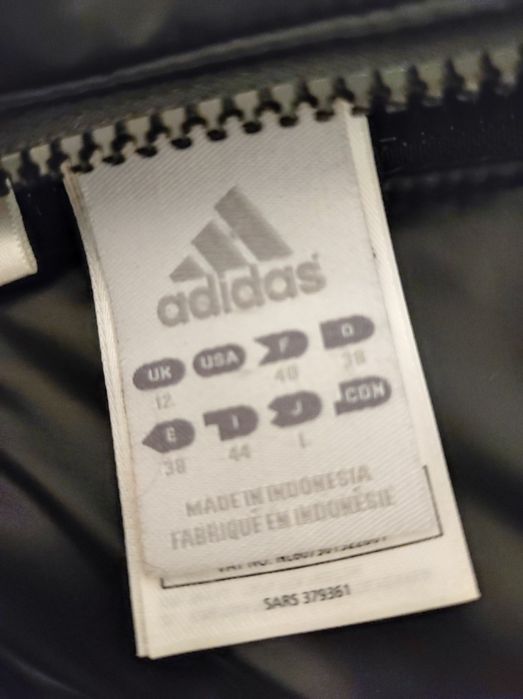 Елек Adidas двулицев обличан два пъти uk 12 eur 40 ширина 51 см.