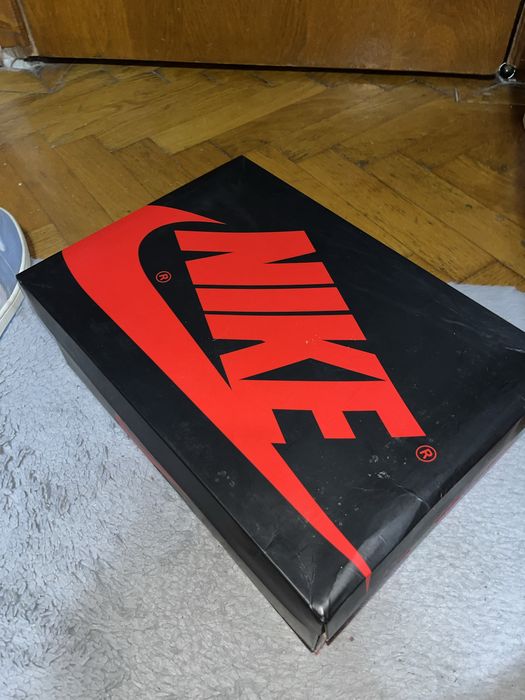 Nike Jordan 1 University blue