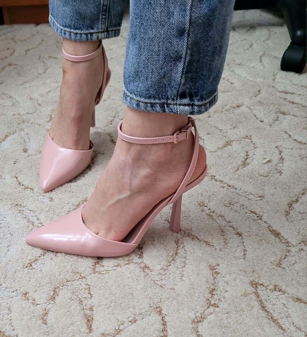 Pantofi toc nude stiletto Bershka