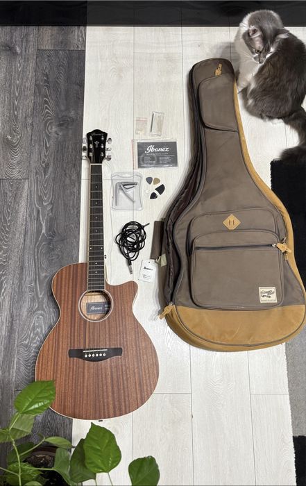 Chitara electro-acustica Ibanez AEG7MHKOPN + husa ibanez + accesorii