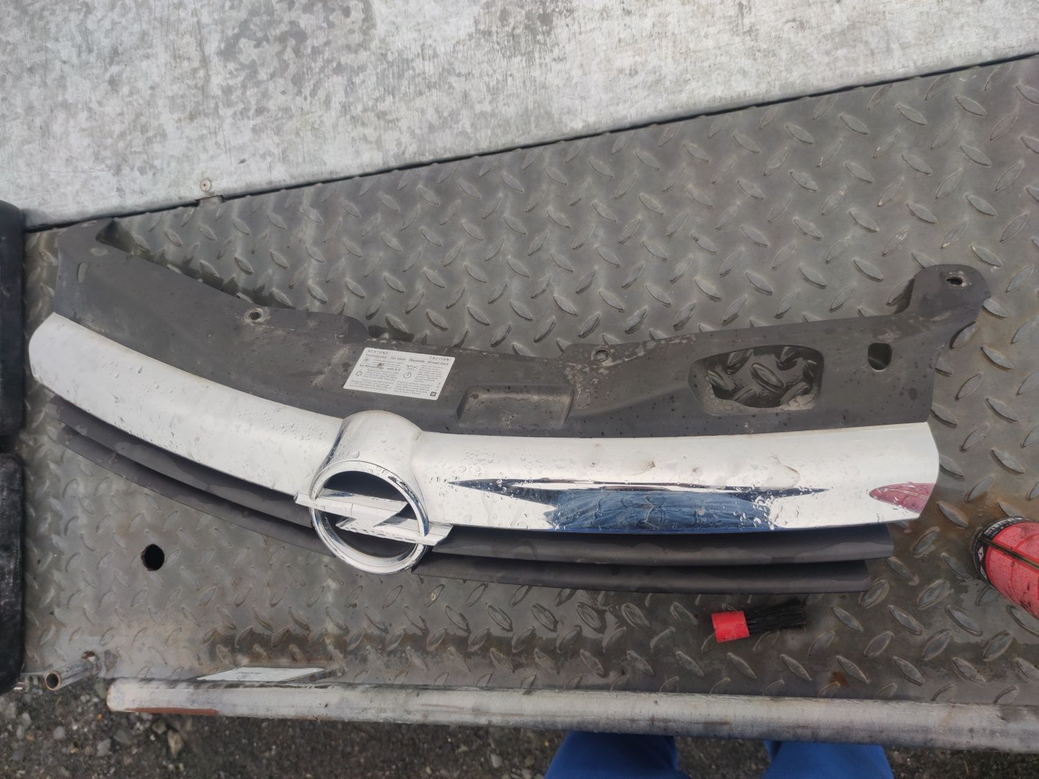 Решетка за Опел астра х 2004-2010г opel astra h