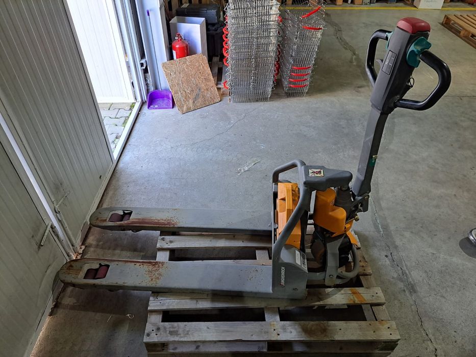 Transpalet electric jungheinrich defect